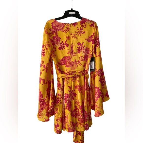 Marciano Silky V-neck Romper with Bell Sleeves - Size S - Picture 7 of 11